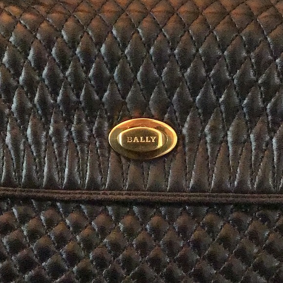 Bally Quilted Black Leather Handbag EUC - Picture 2 of 9